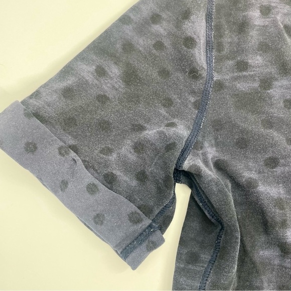 Lululemon Love Tee II Windy Blooms Deep Navy Black Polka Dot Athleisure Tshirt 6 - Picture 5 of 10